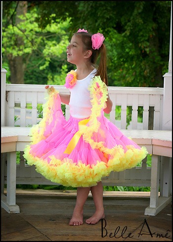 Пышная юбка розовая с оборками жёлтого цвета