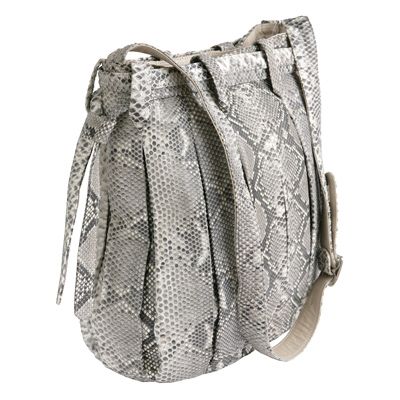 Сумка-рюкзак из кожи питона для активной леди