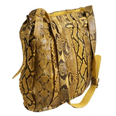 Удобная сумка-рюкзак из кожи питона