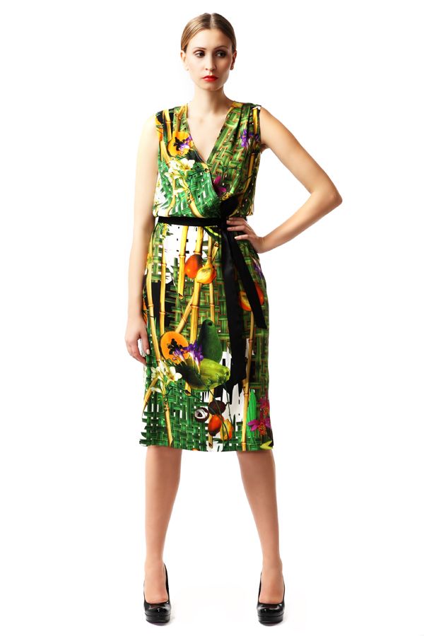 Изящное шелковое платье с "Многоцветный фейерверк"