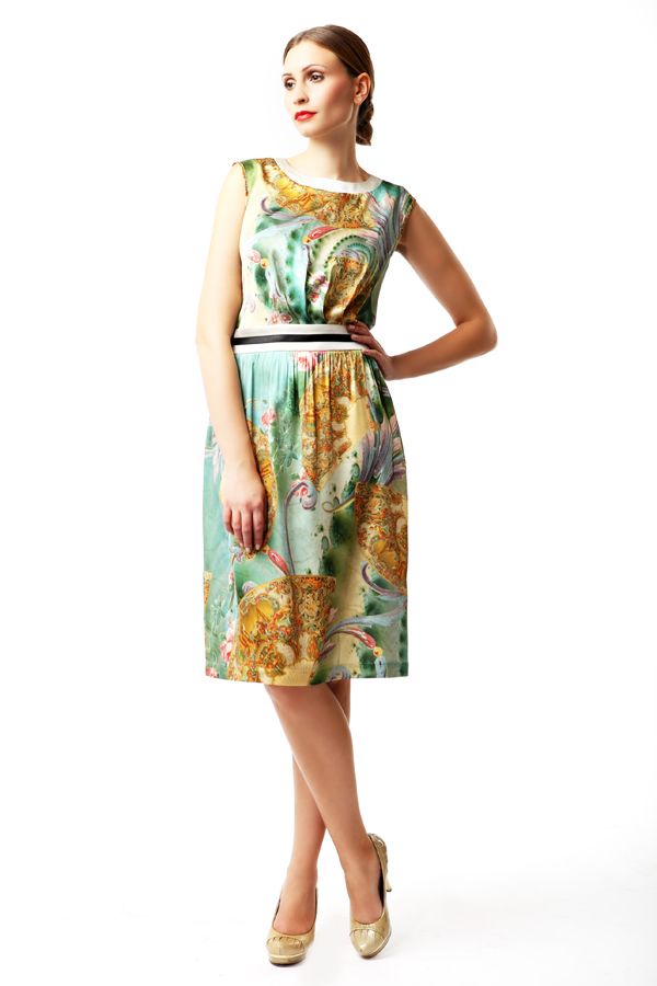 Шелковое платье с изысканными "веерами"