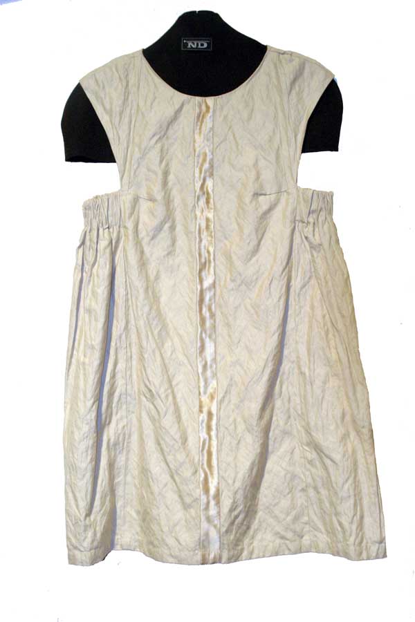 Платье-туника свободного кроя из фактурной ткани