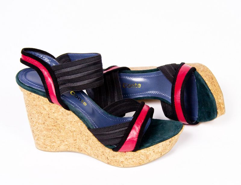 Босоножки на пробковой танкетке