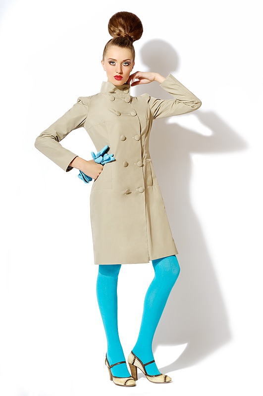 Плащ со вставками в рукава