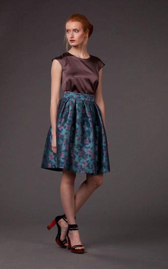 Жаккардовая юбка с изящными цветами