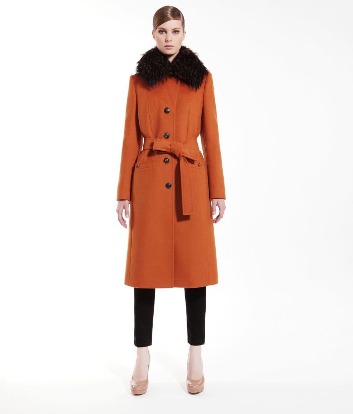 Элегантное пальто в классическом стиле