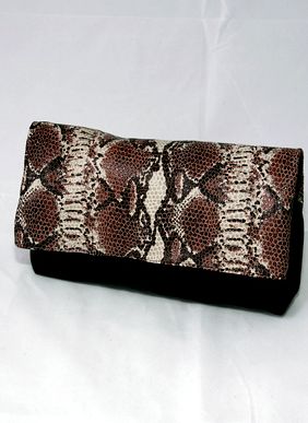Сумочка клатч-конверт (коричневый питон)