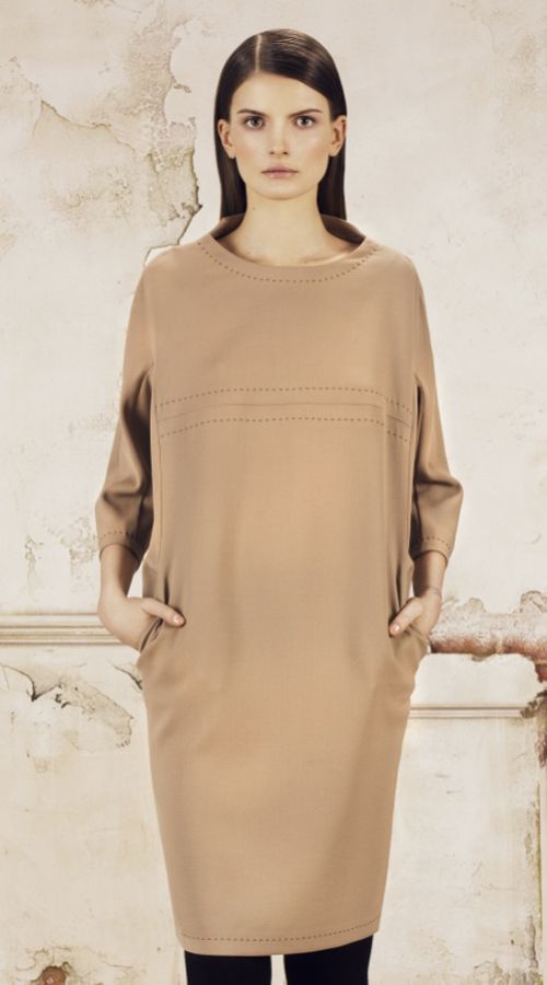Стильное платье свободного кроя