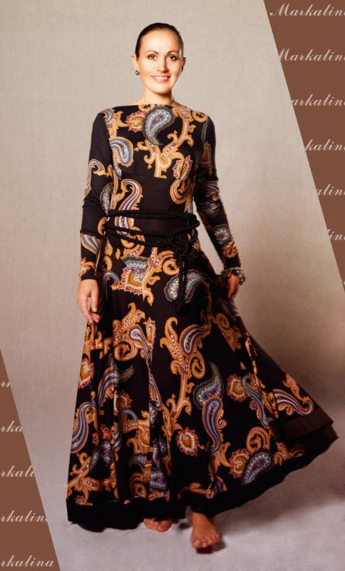 Платье в пол пёстрого цвета