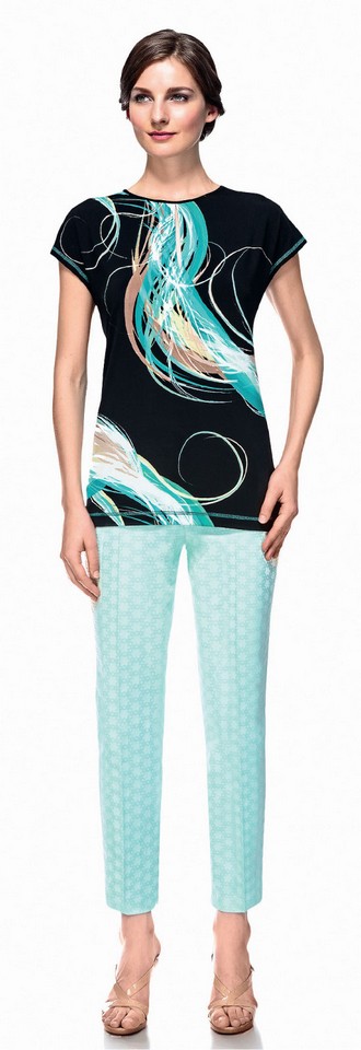 ���������e �����-�������