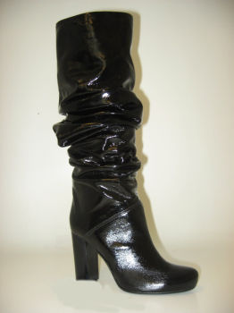 Сапоги на широком каблуке голенище гармошкой