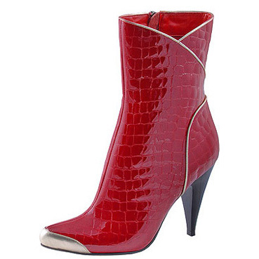 Ботильоны с железным носом