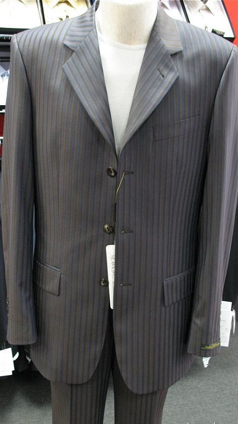 Костюм мужской светло-коричневый