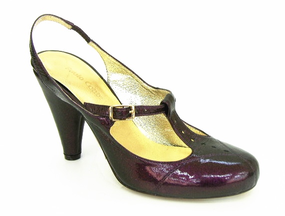 Туфли женские фиолетовые лакированые с ремешком