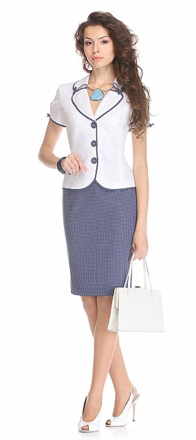 Летний офисный костюм с белым жакетом