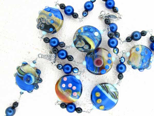 Колье "Люди в джинсах"