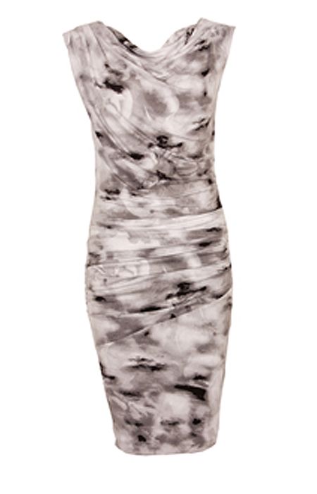 Элегантное платье с черно-белым принтом