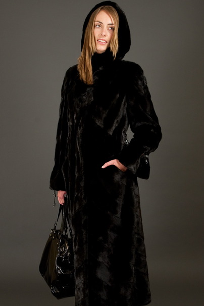 ���� Cristallo �� ������� ����� VELOURE