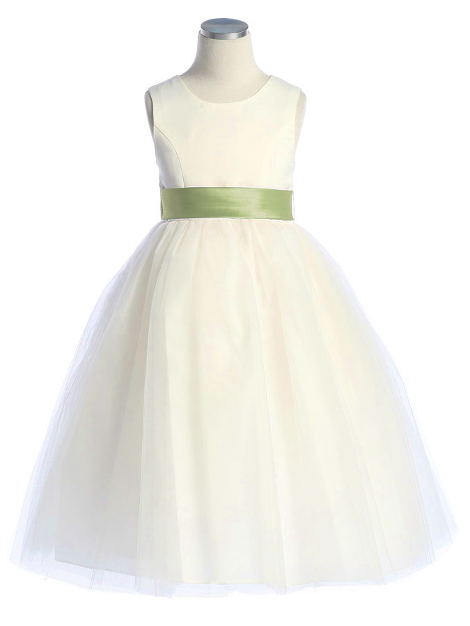 Белое пышное платье