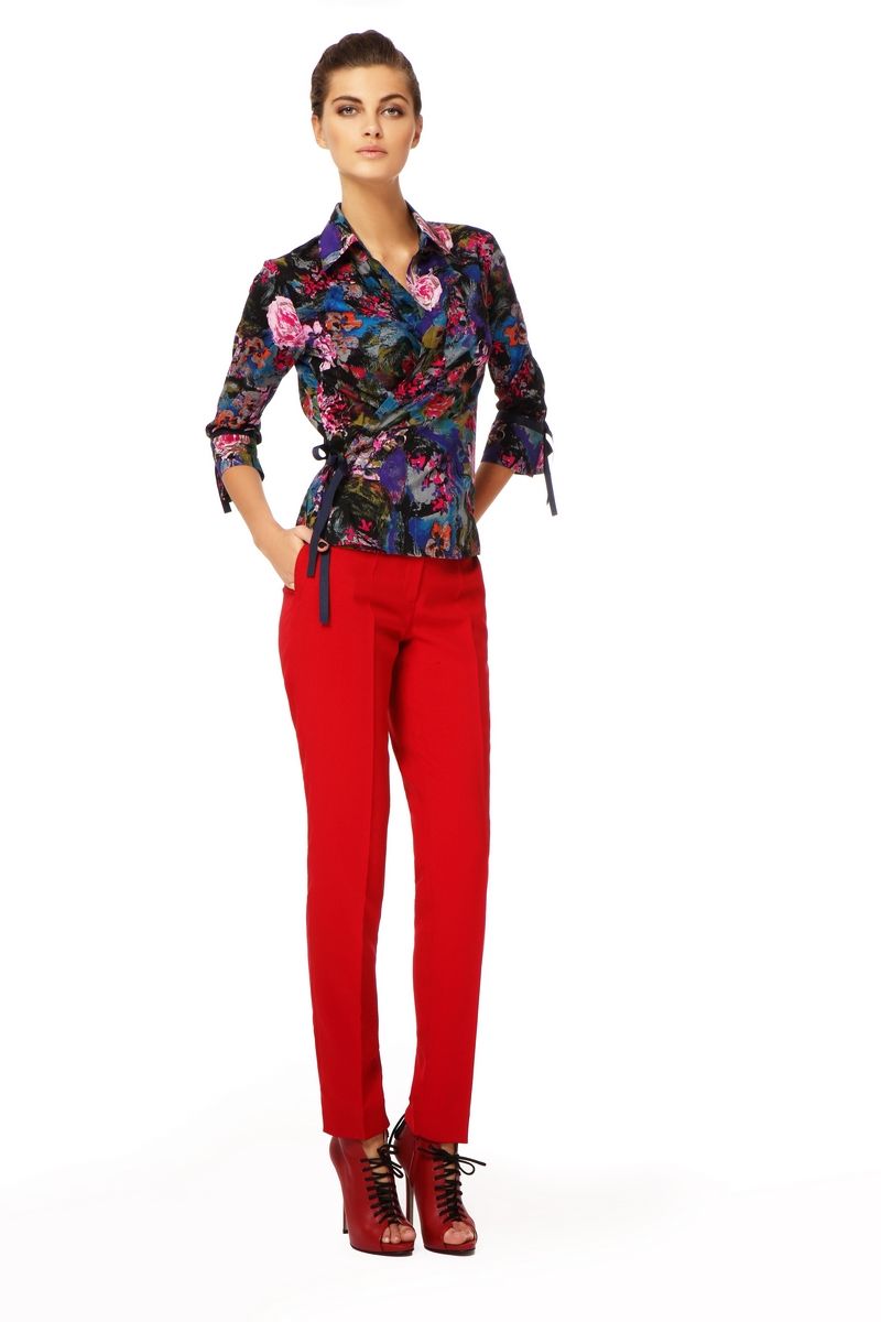 Яркие брюки из вискозы