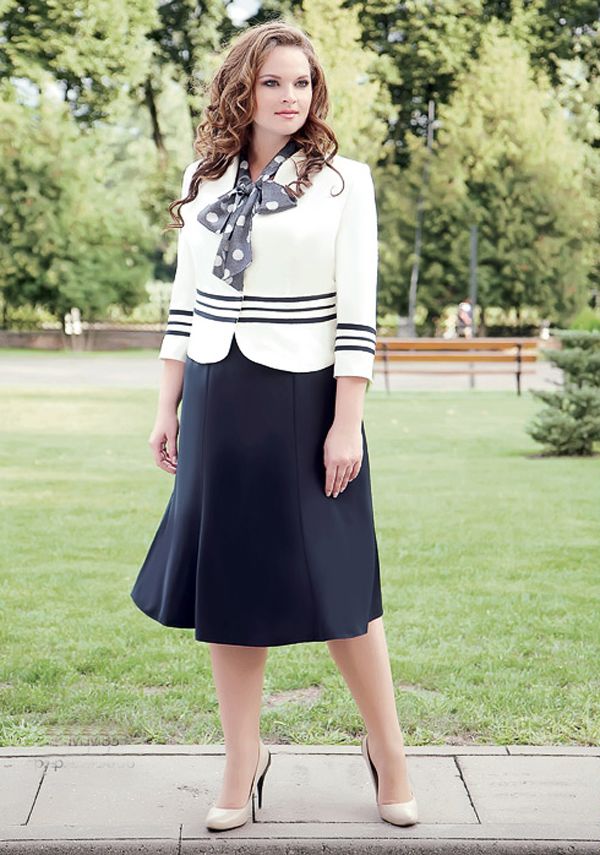 Темпераментный костюм (платье с жакетом)