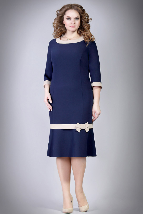 Изысканно-деловое платье с кокетливым декором