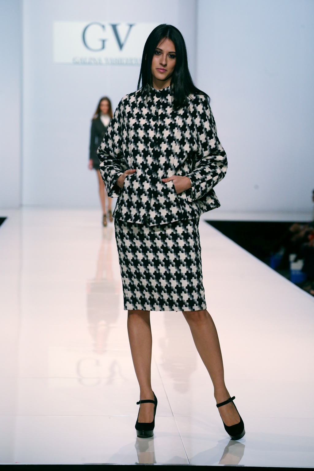 �����+���� "������� �����"