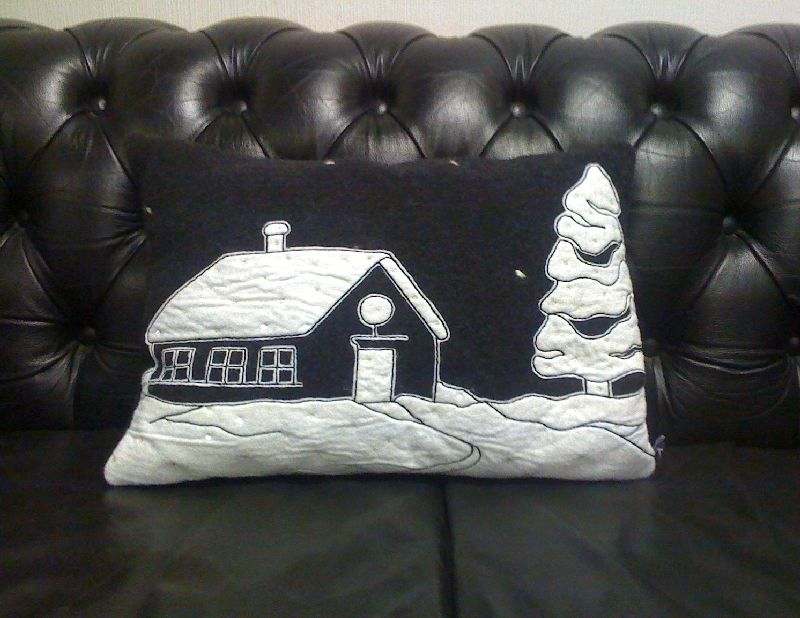 Новогодняя подарочная подушка