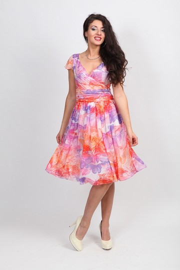 Летнее платье радужной расцветки