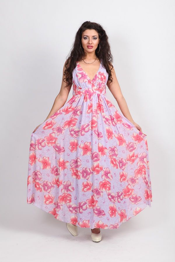 Летний сарафан яркой расцветки