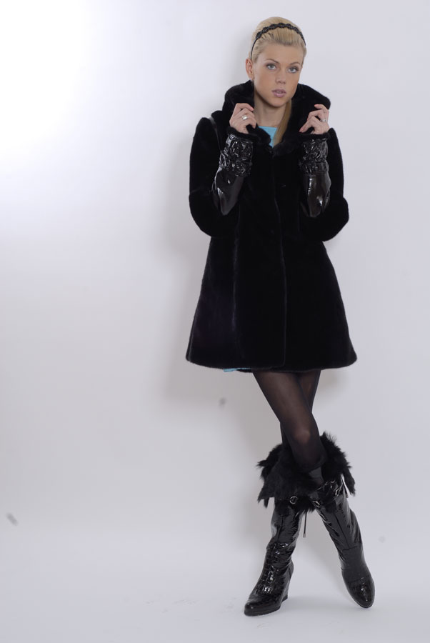 IZOLDA Пальто из черной норки