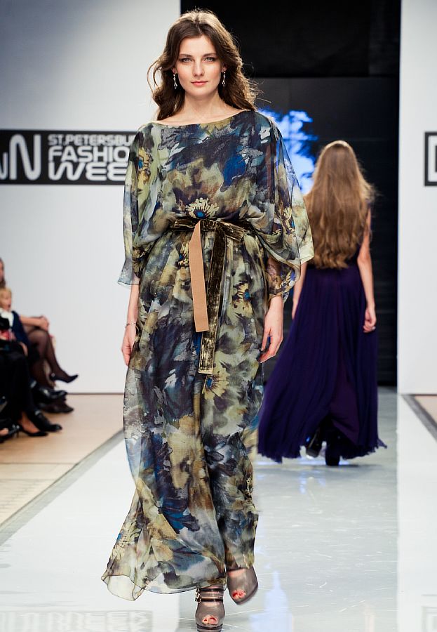 Шифоновое вечернее платье в изящных зелено-голубых тонах