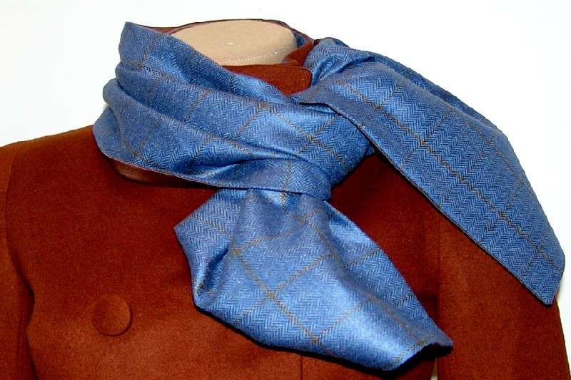 Шарф "Голубая клеточка"