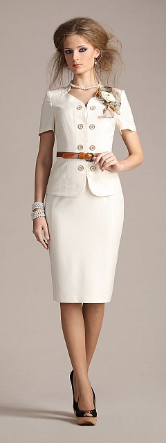 Красивый костюм для стильной леди