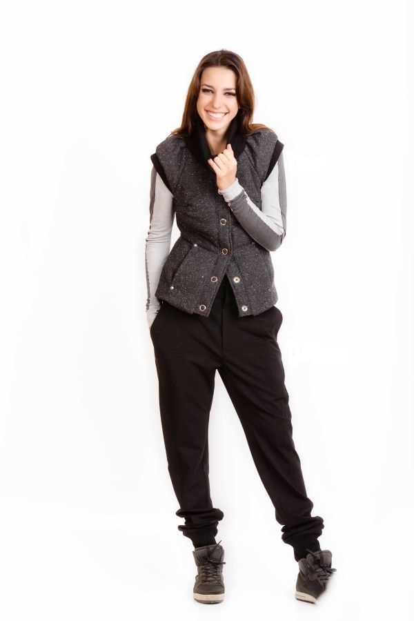 Жилет на утеплителе "Городская осень"