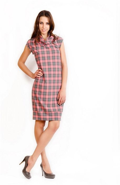 Платье с воротником-хомут от Лады Калининой