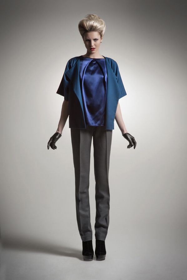 Блуза-топ со складкой на груди