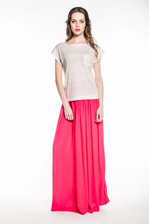 Базовая белая блуза-футболка