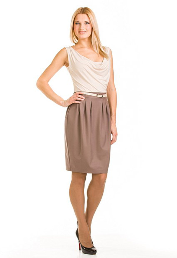 Элегантное платье с эффектной драпировкой