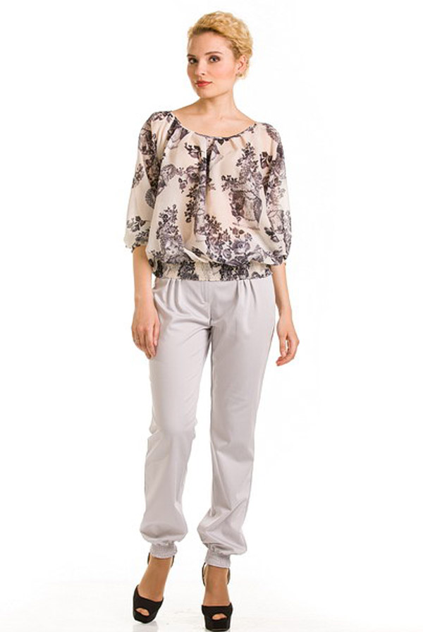 Элегантная блузка с винтажным орнаментом