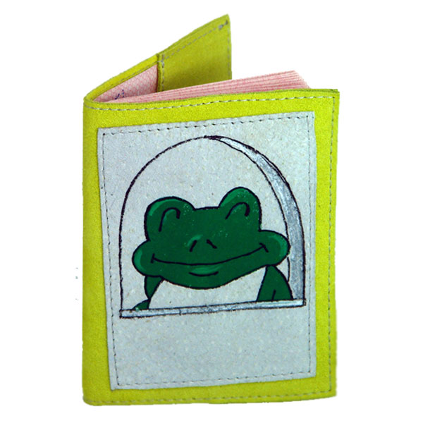 Обложка для паспорта "Веселый лягушонок"