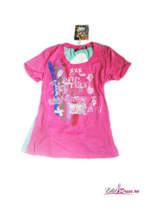 Розовая футболка с принтом