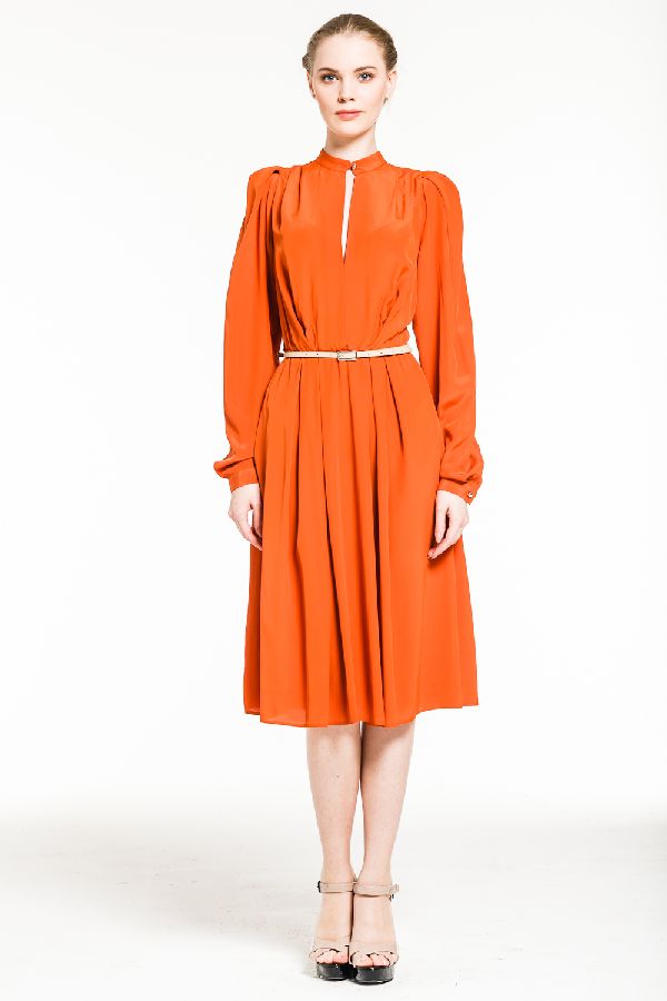 Элегантное терракотовое платье