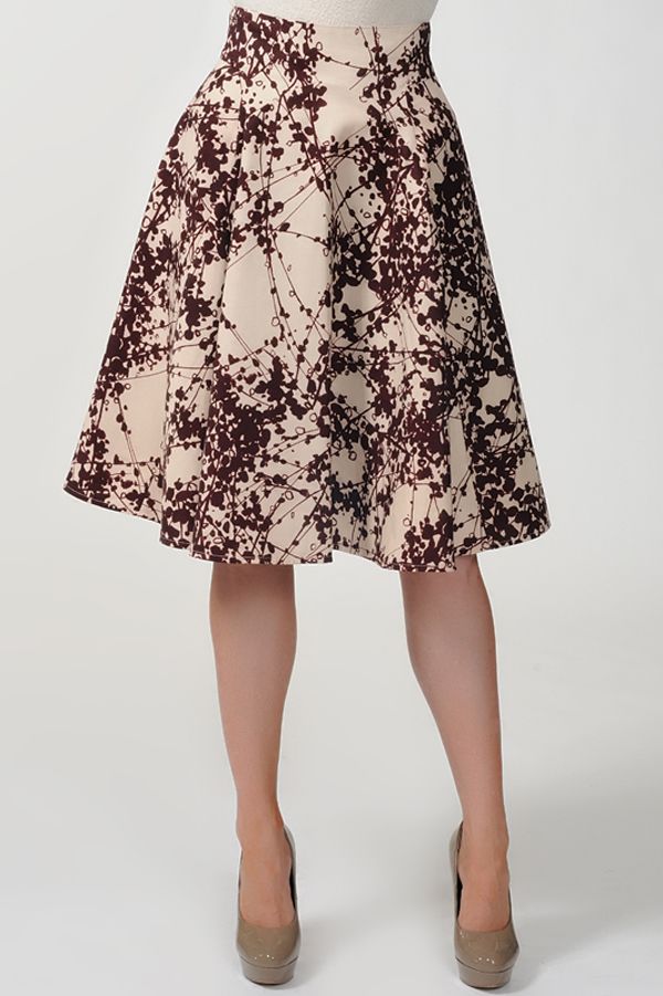 Изящная юбка с оригинальным принтом