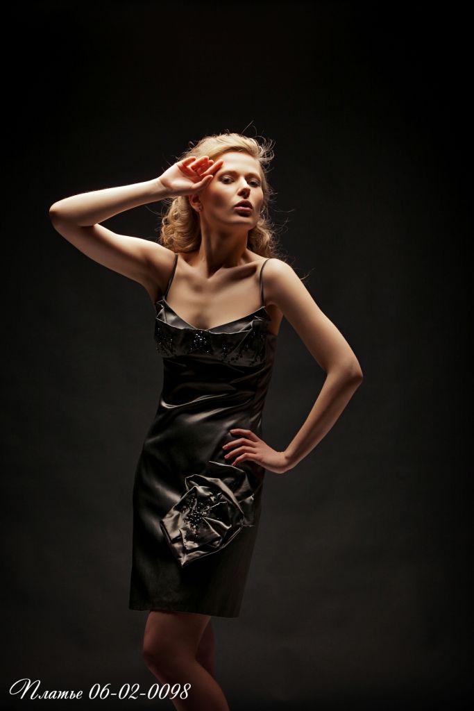 Шёлковое прямое платье