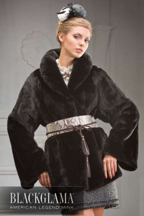Укороченная норковая шуба в цвете BlackGlama от Anna Zotoff