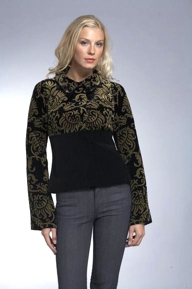 Жакет бархатный черный с золотым орнаментом