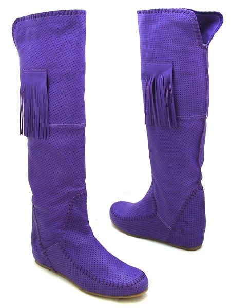 Фиолетовые замшевые сапоги