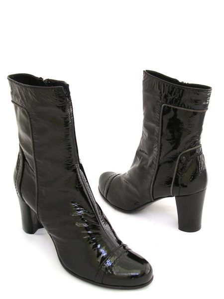 Лаковые полусапожки утепленные