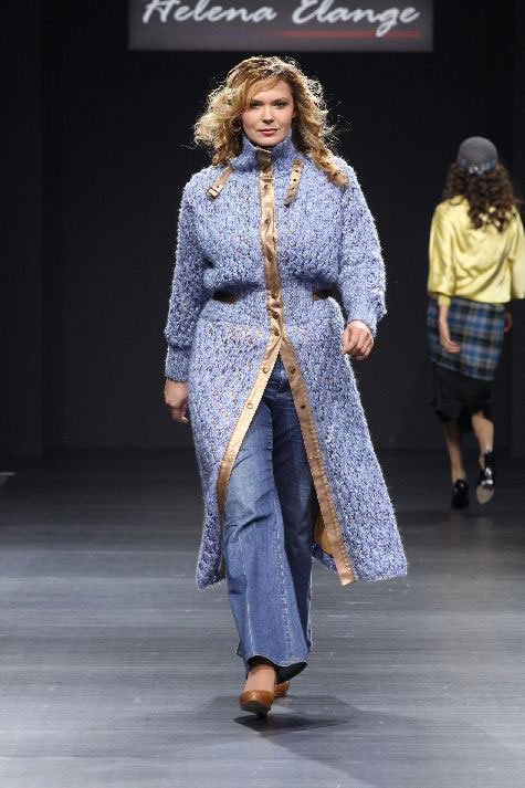 Эксклюзивное пальто джинсово-голубого цвета